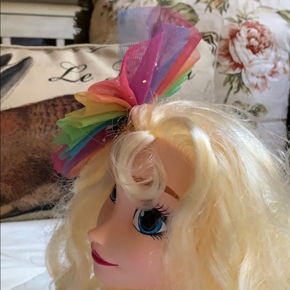 Rainbow 🌈 colors girl’s round hair clip used - Picture 10 of 16
